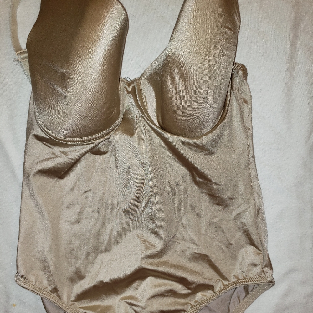 Maidenform sz. 34D body shapewear #7774